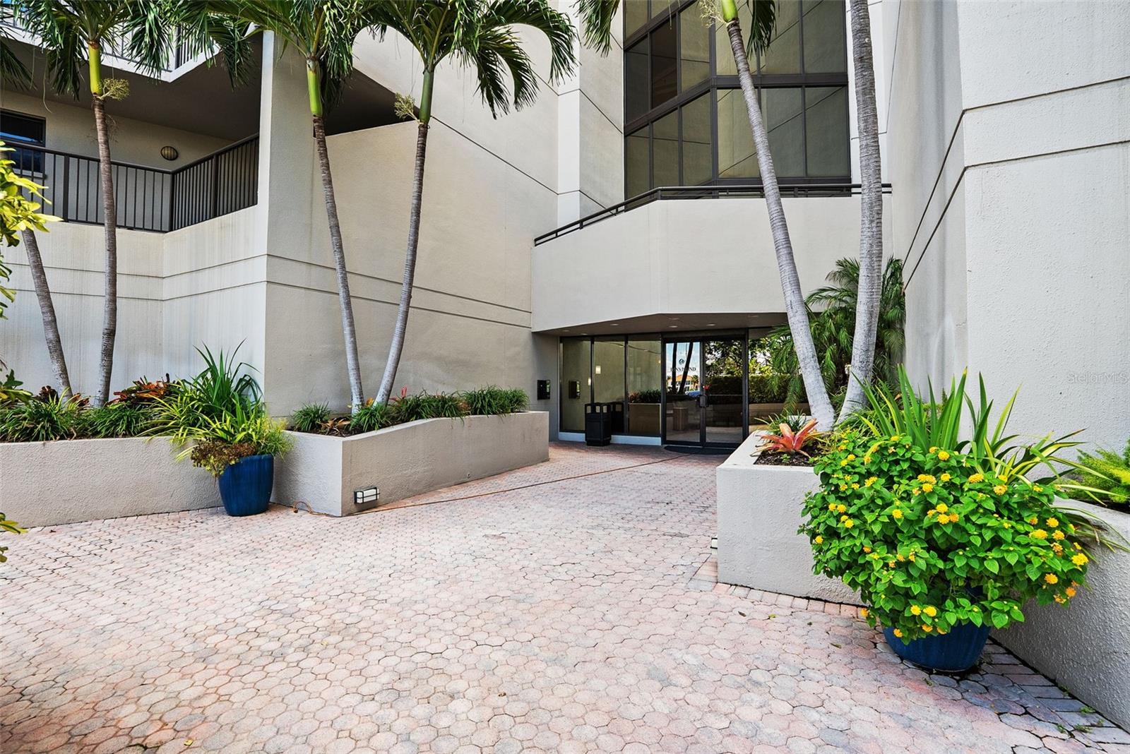 DANS ISLAND ON SAND KEY CONDO - Residential Lease