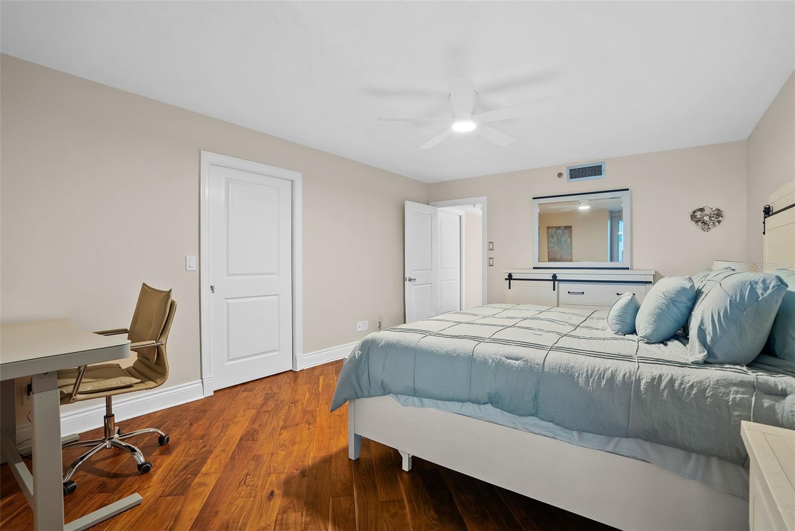 DANS ISLAND ON SAND KEY CONDO - Residential Lease