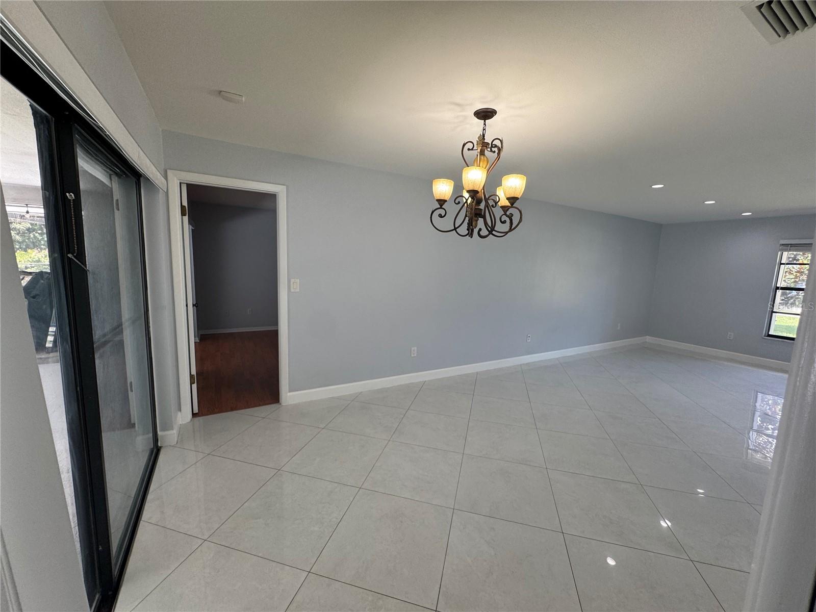 TARPON WOODS - Residential Lease