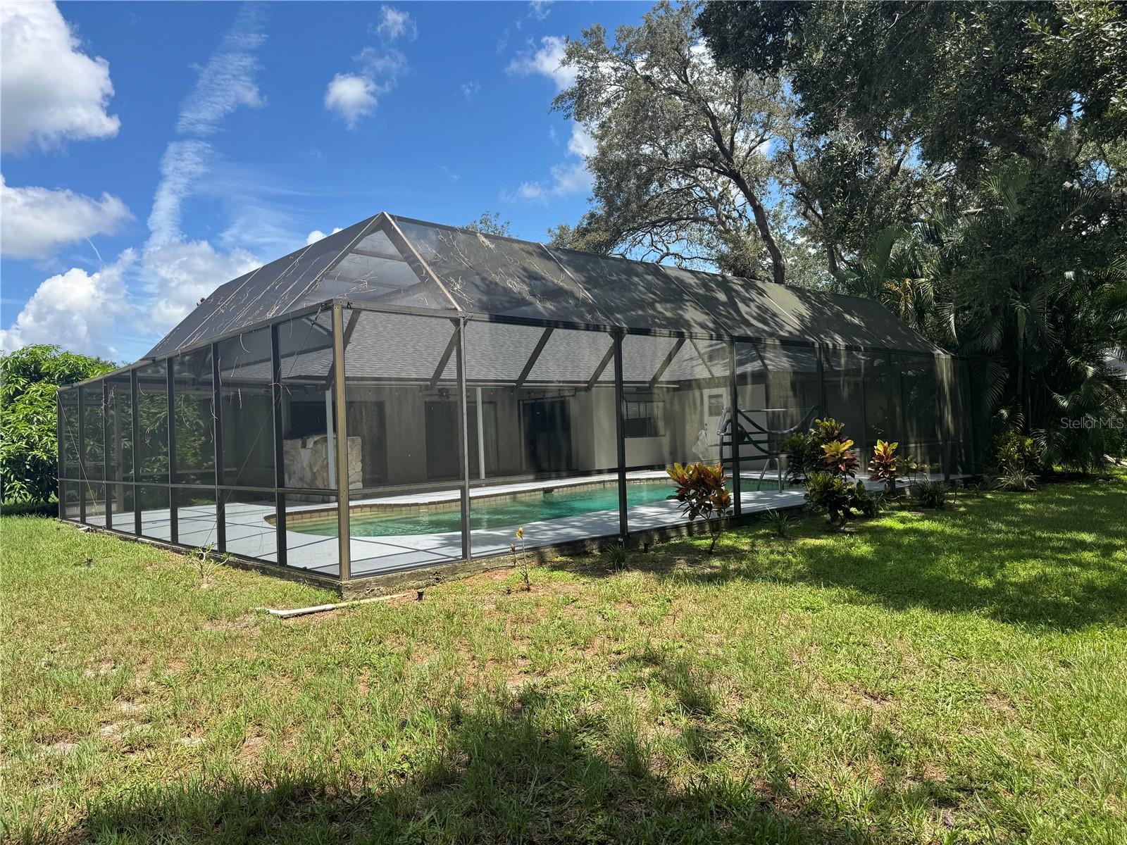 TARPON WOODS - Residential Lease