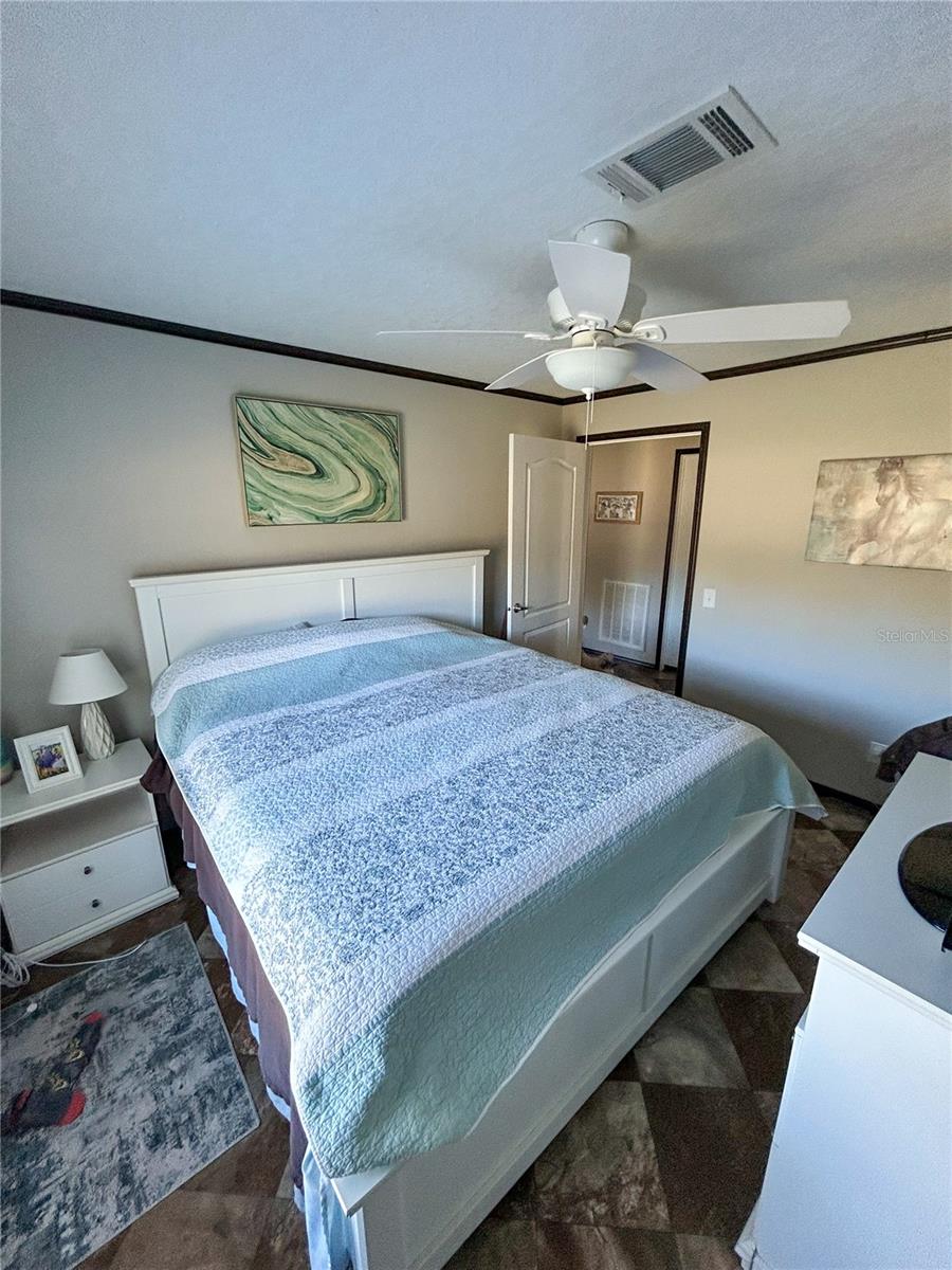 ACREAGE & UNREC - Residential