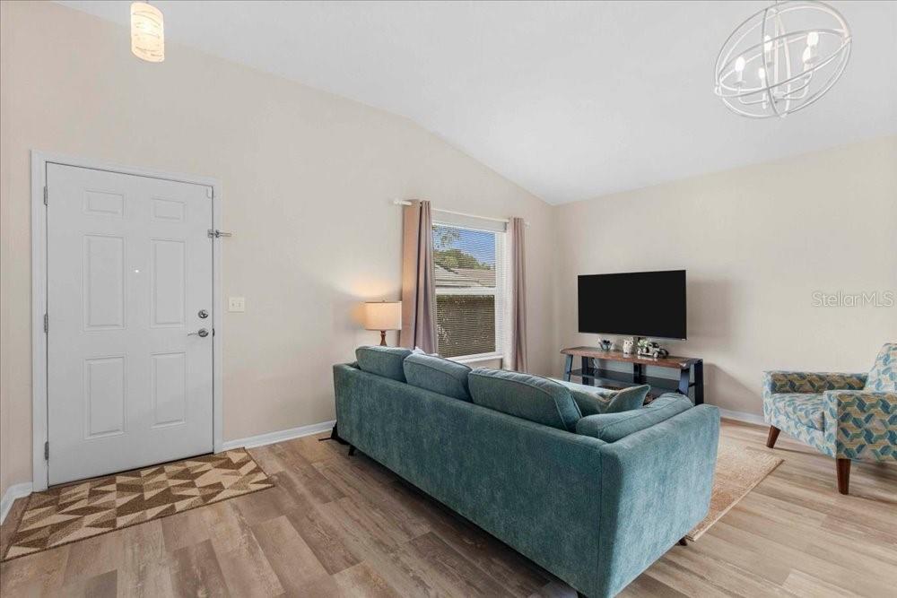 DUNHILL UNIT 1 - Residential