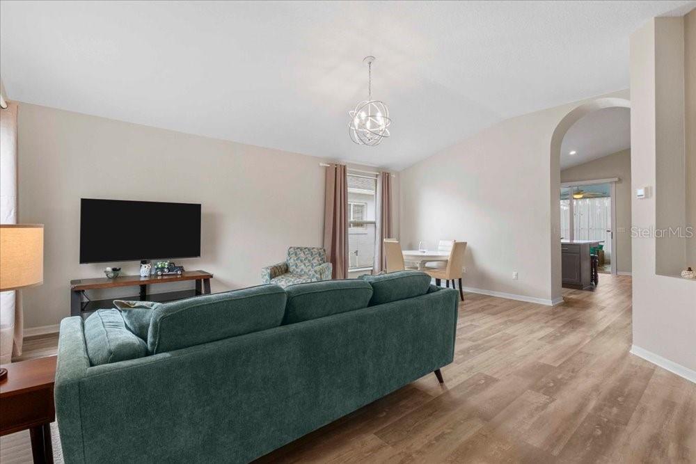 DUNHILL UNIT 1 - Residential