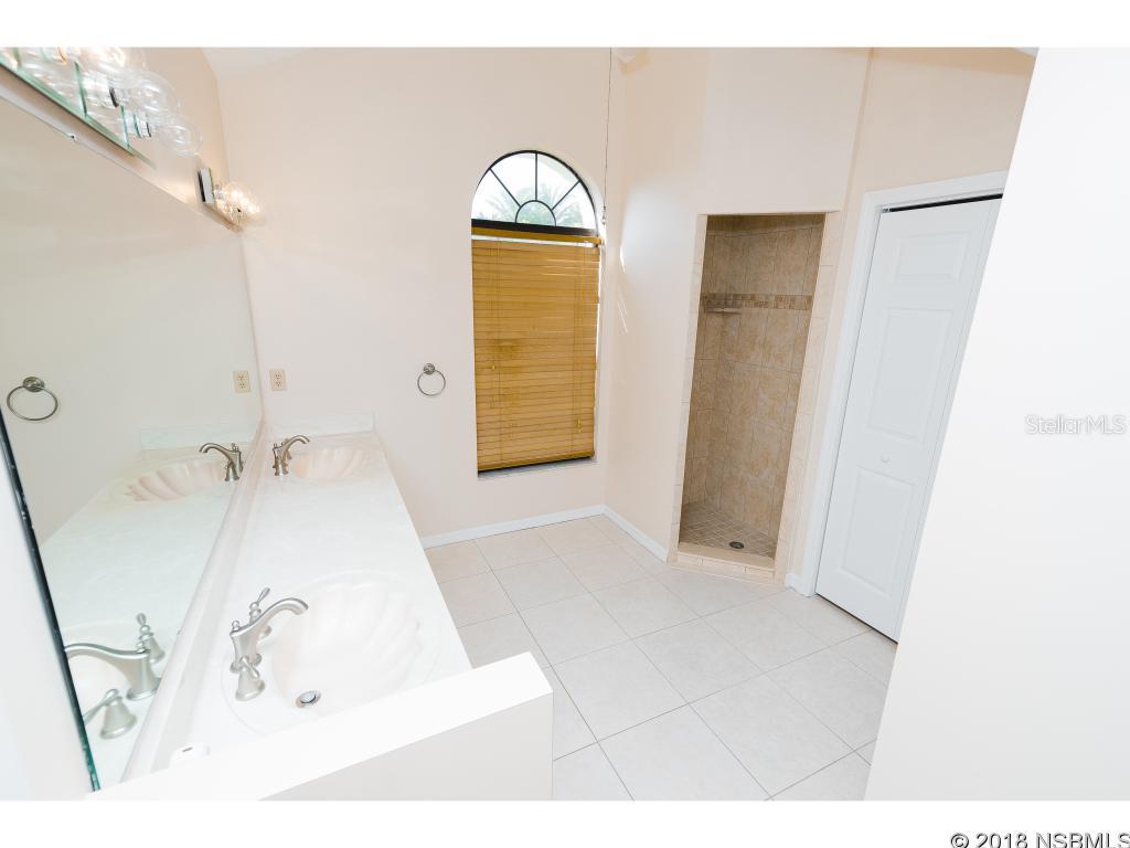 Lee Wind - Residential