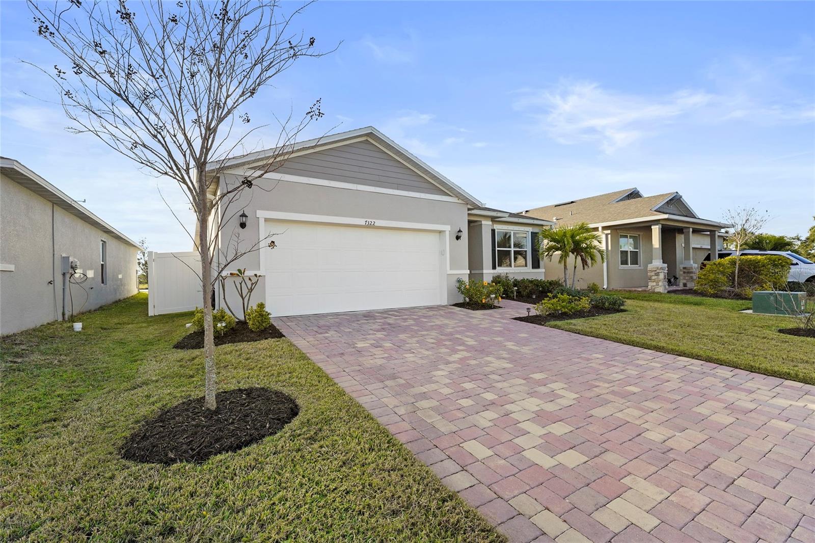 GRADY POINTE - Residential