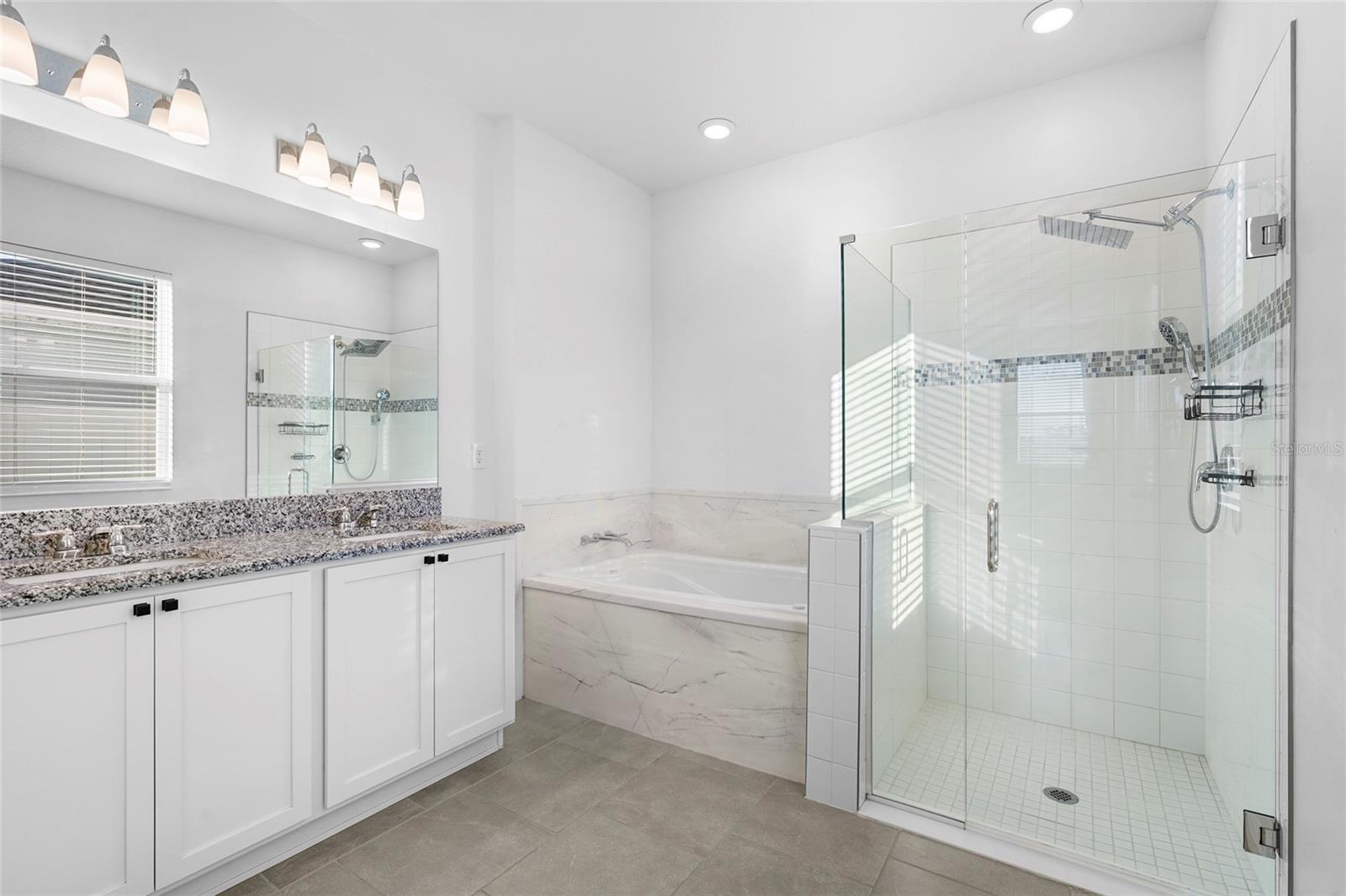 GRADY POINTE - Residential