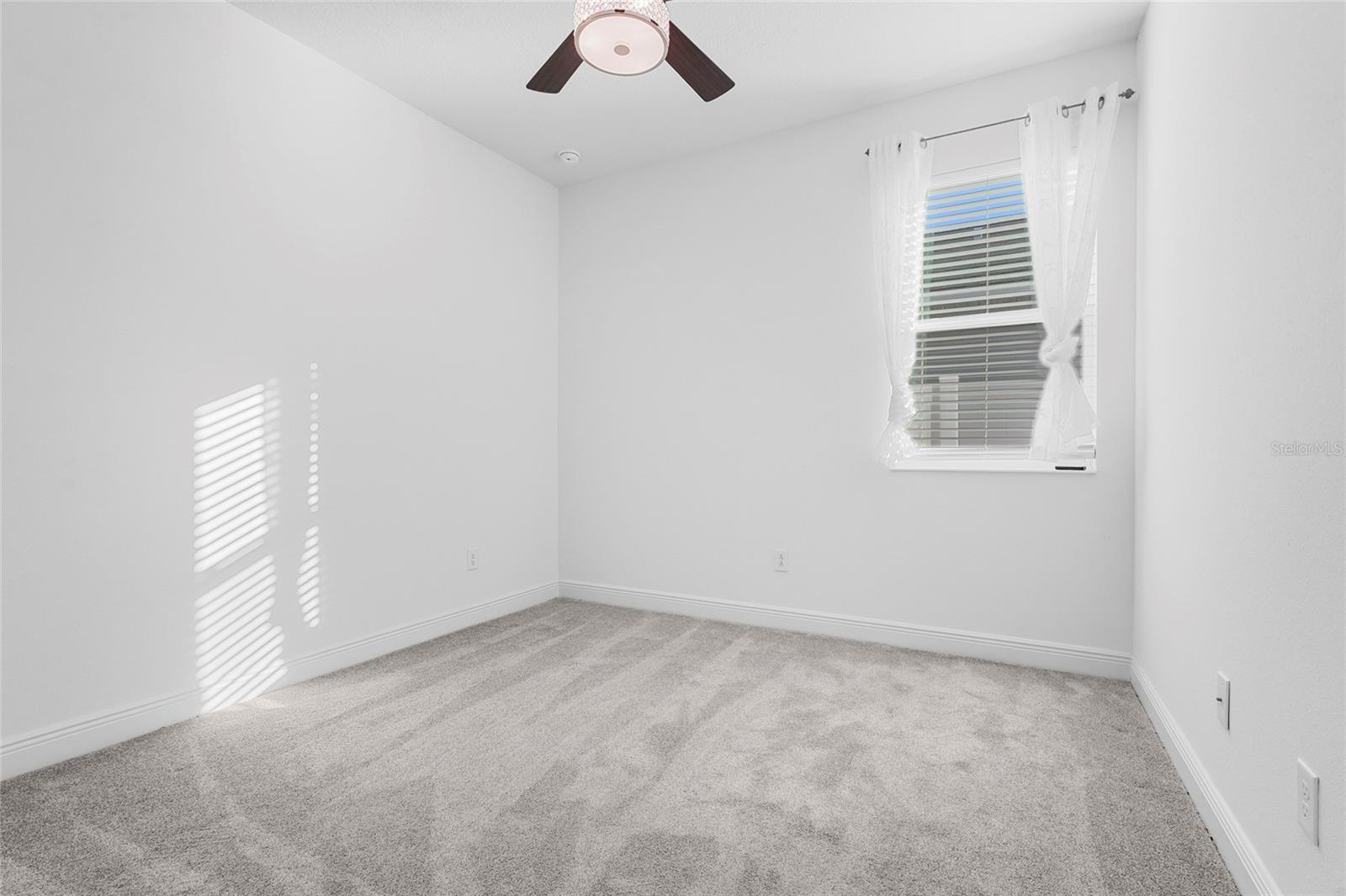 GRADY POINTE - Residential