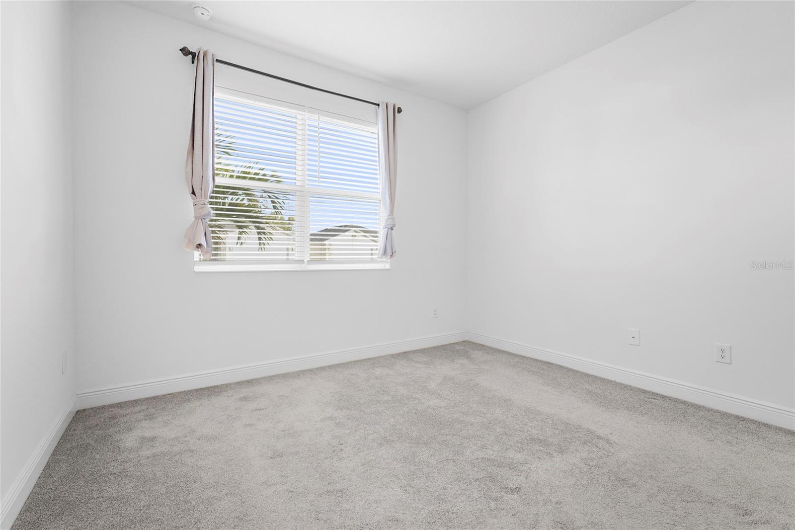 GRADY POINTE - Residential