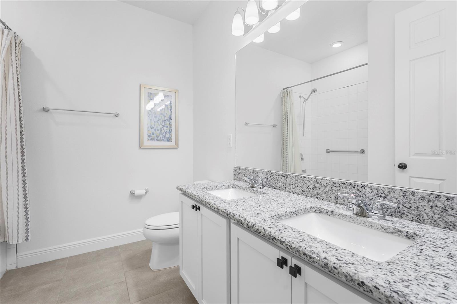 GRADY POINTE - Residential