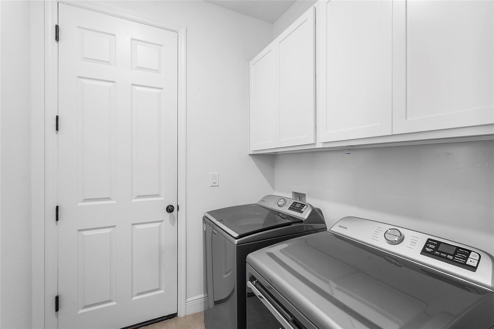 GRADY POINTE - Residential