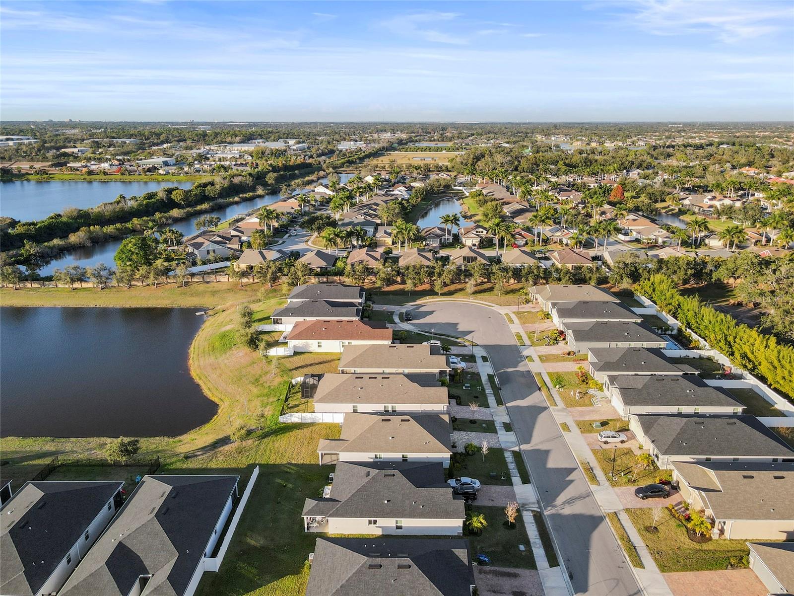 GRADY POINTE - Residential
