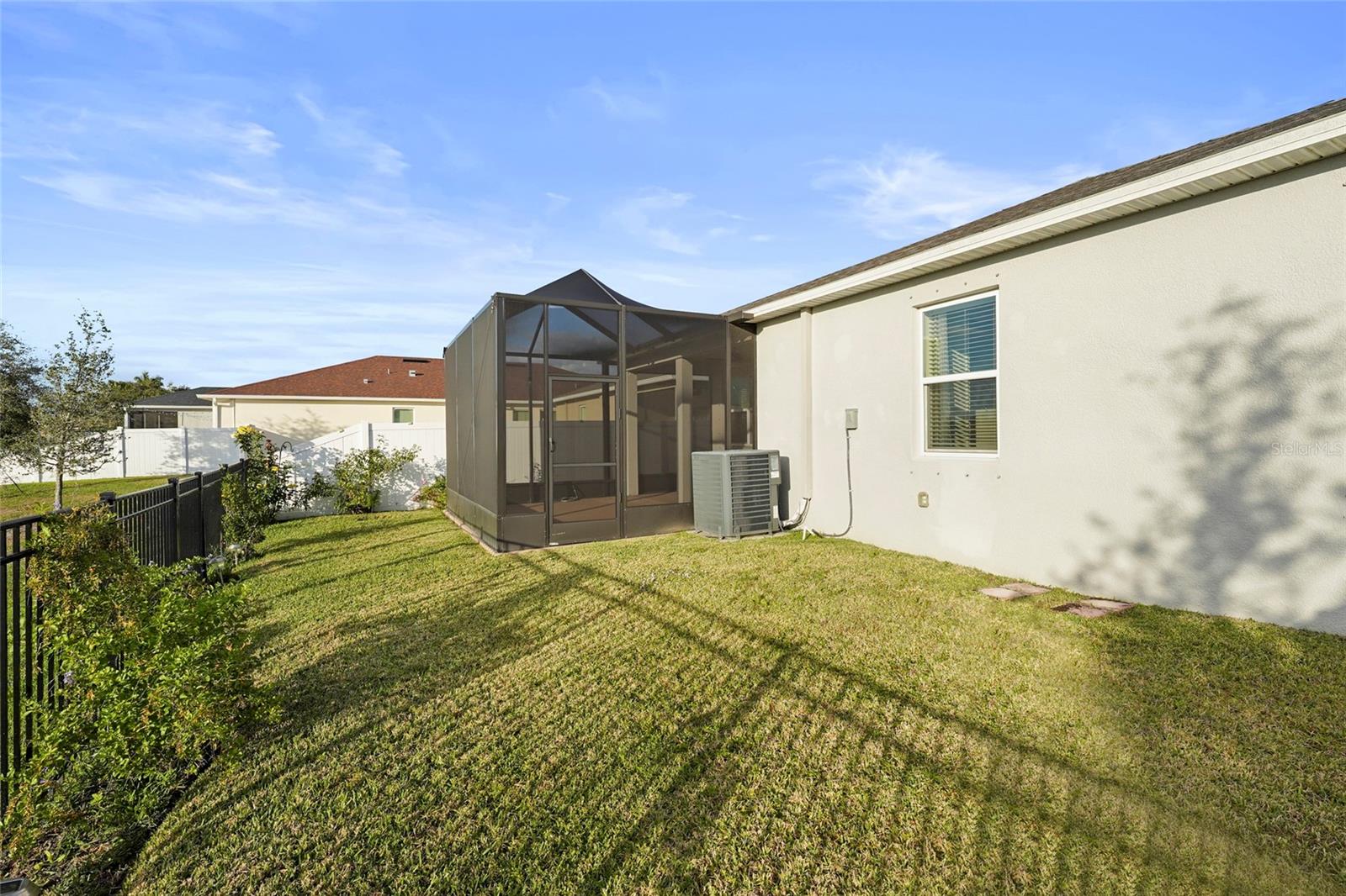 GRADY POINTE - Residential