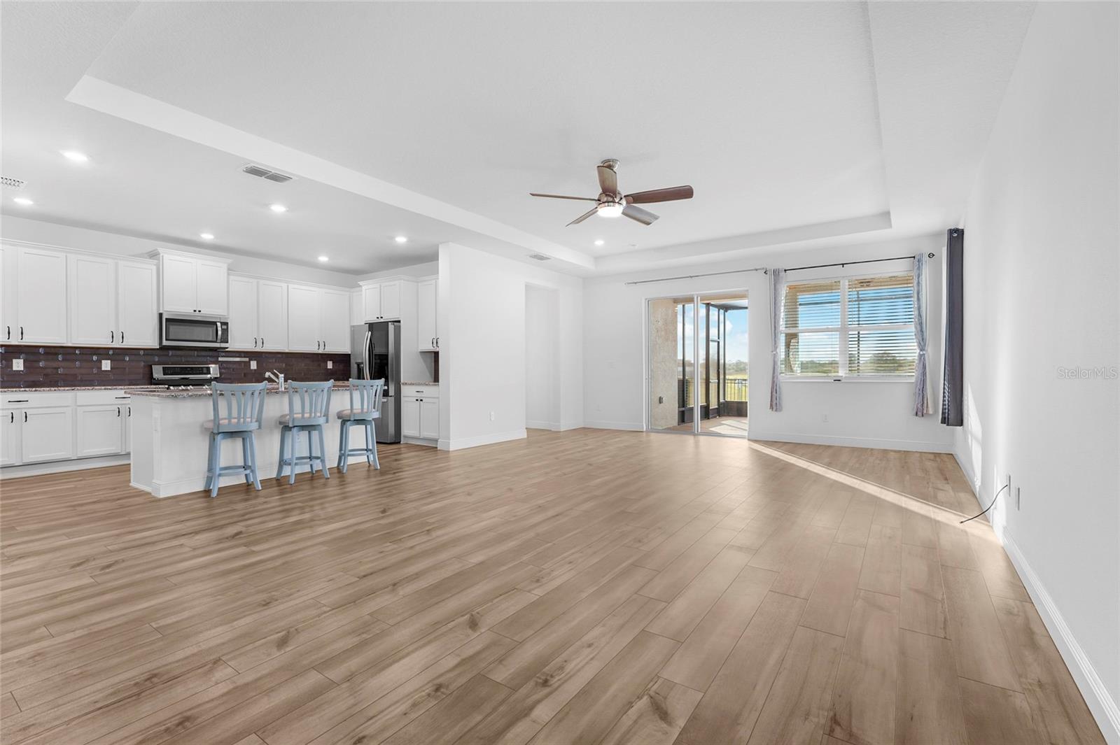 GRADY POINTE - Residential