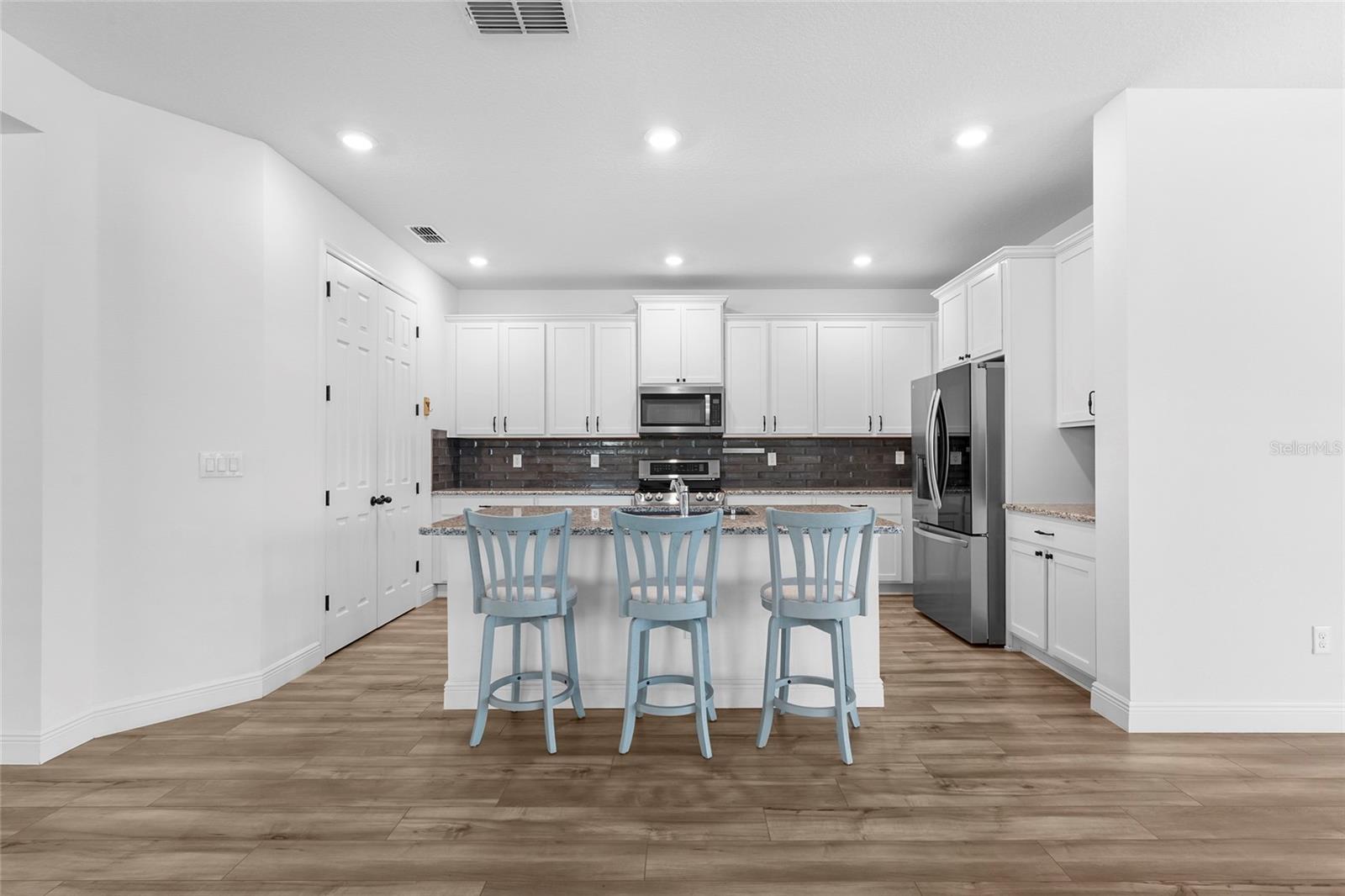 GRADY POINTE - Residential