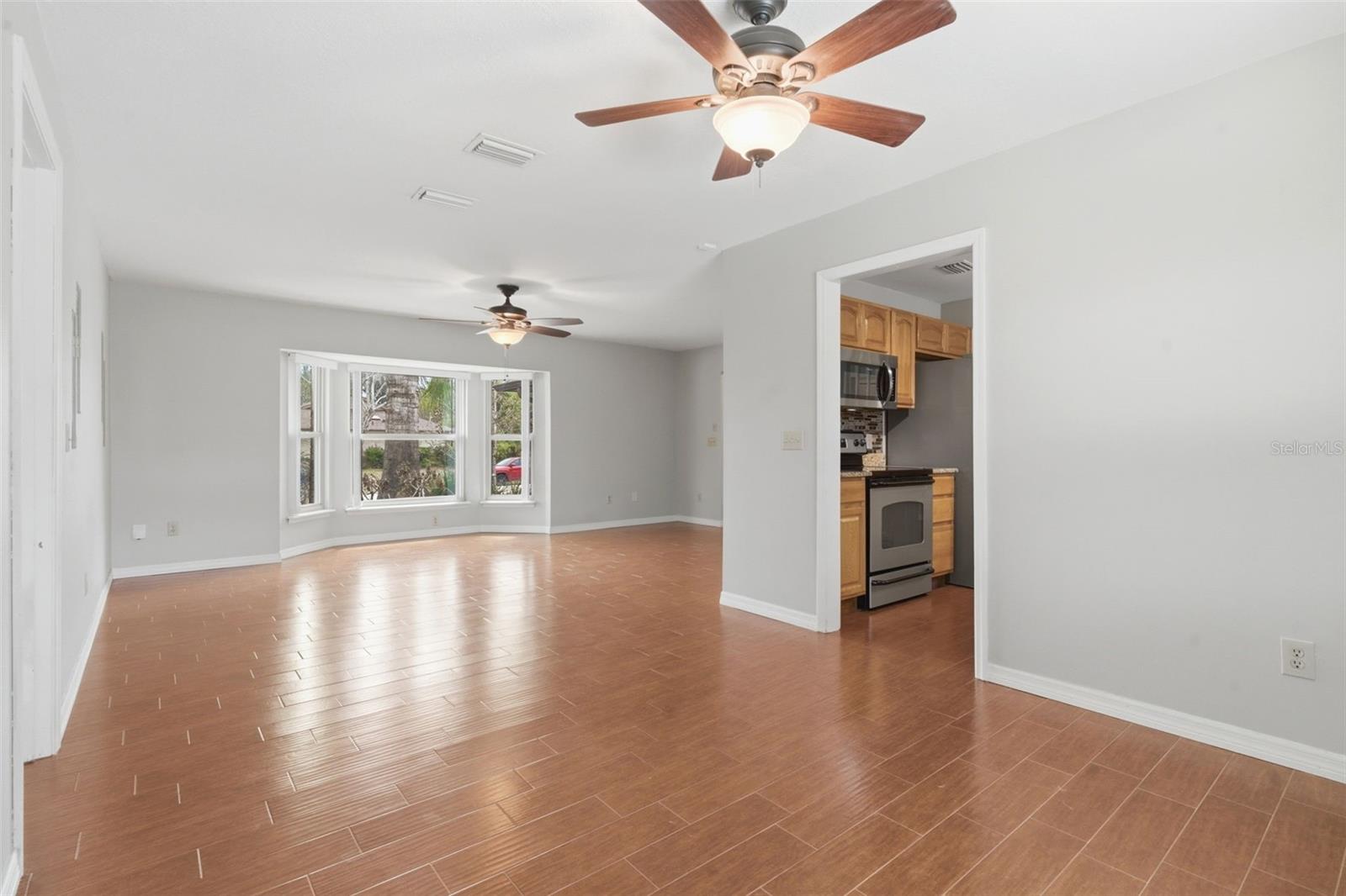 DELTONA LAKES UN 41 - Residential