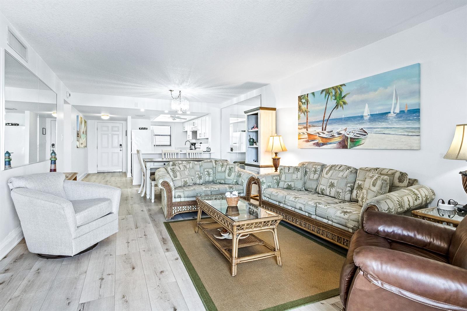 CANAVERAL TOWERS - Residential