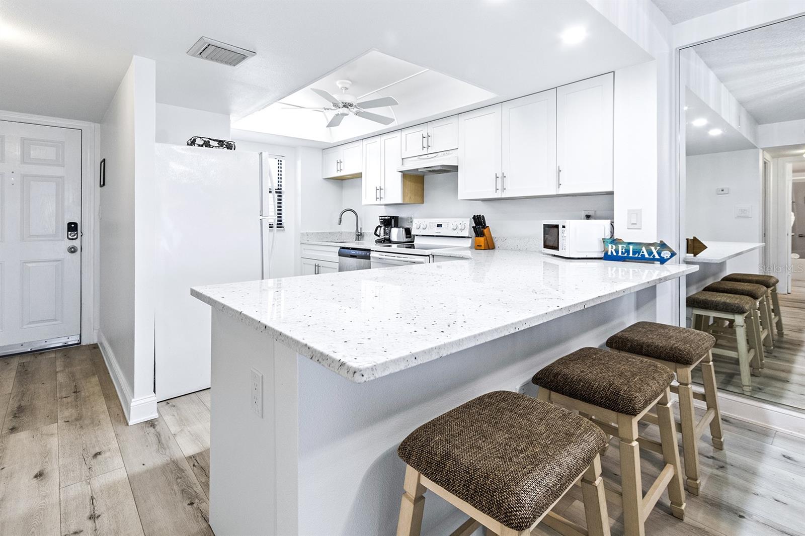 CANAVERAL TOWERS - Residential
