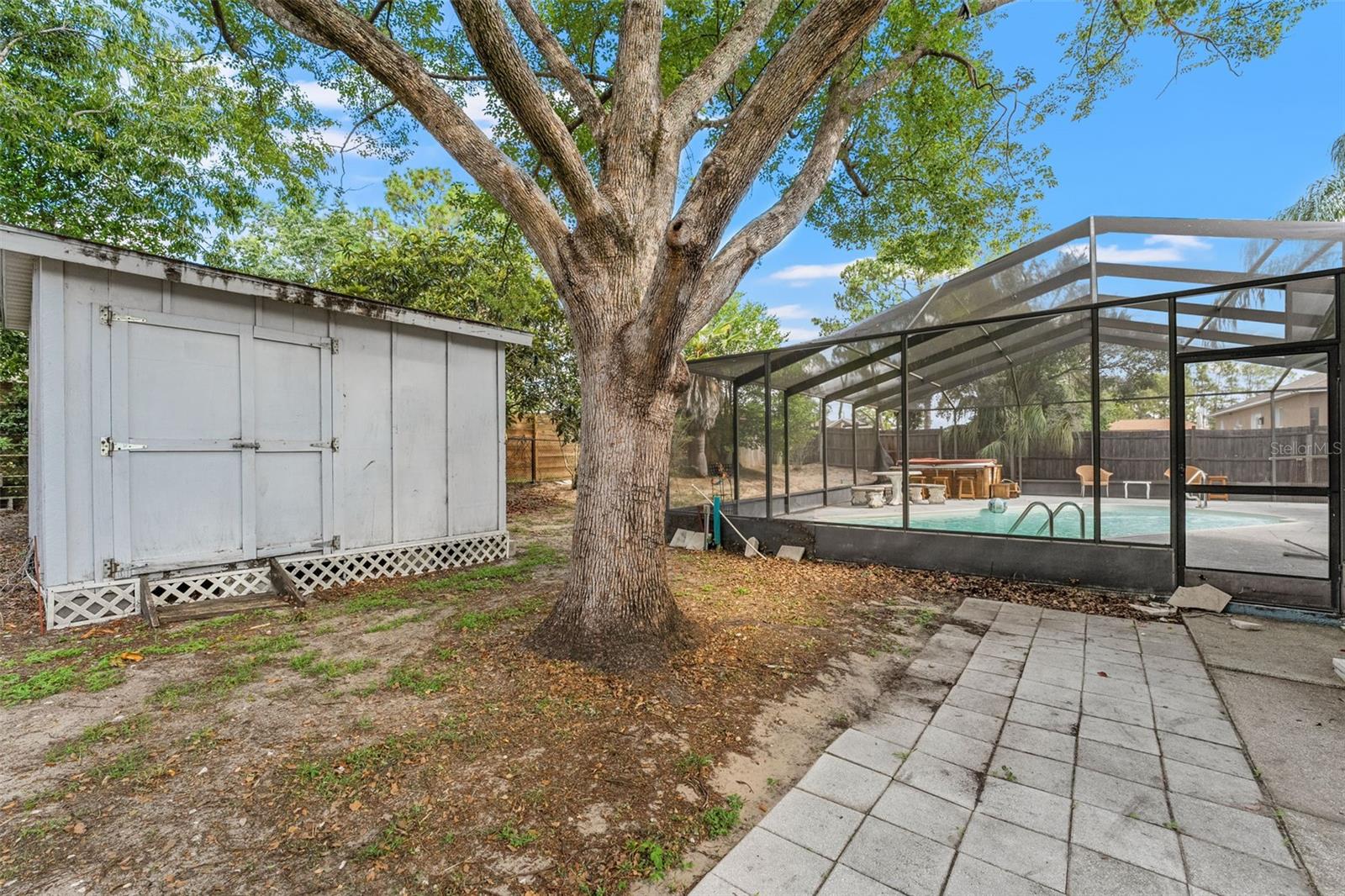 SPRING HILL - Residential