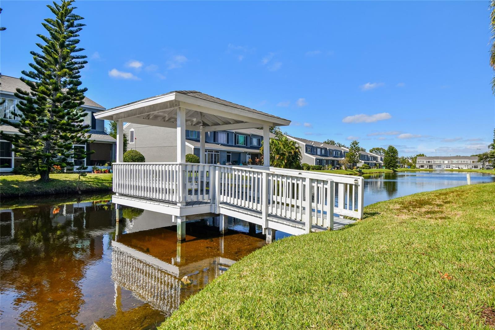 COUNTRYSIDE KEY - Residential