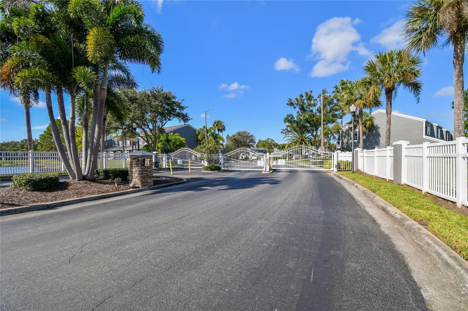 COUNTRYSIDE KEY - Residential