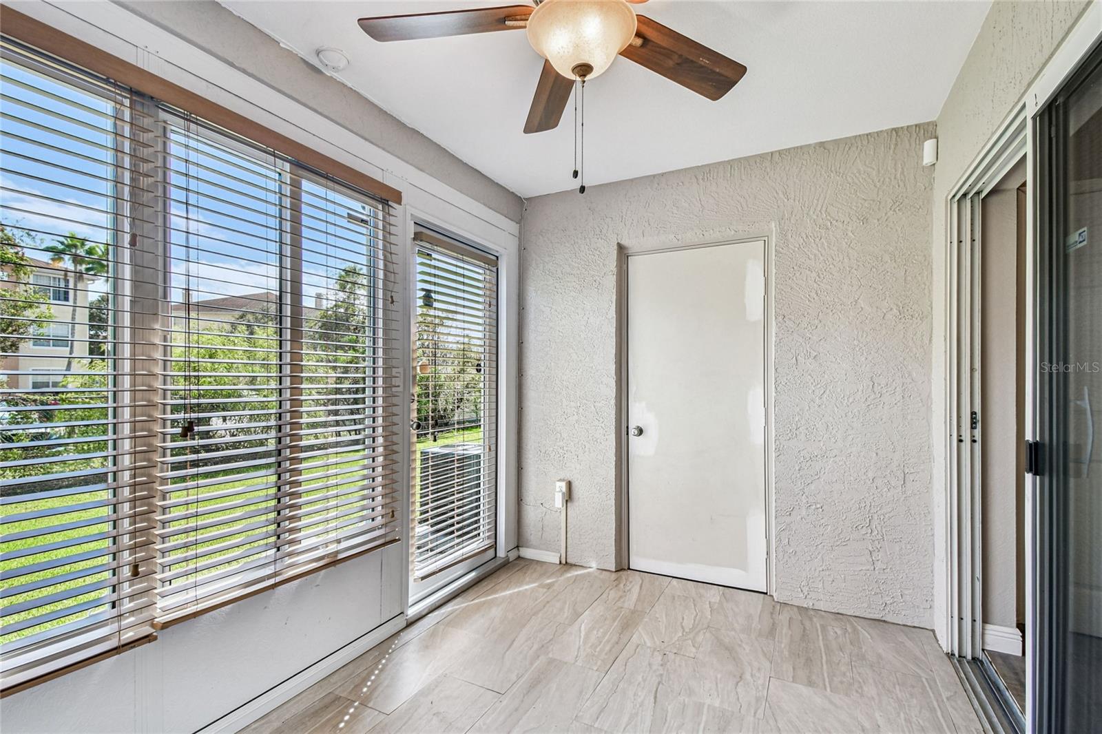 COUNTRYSIDE KEY - Residential