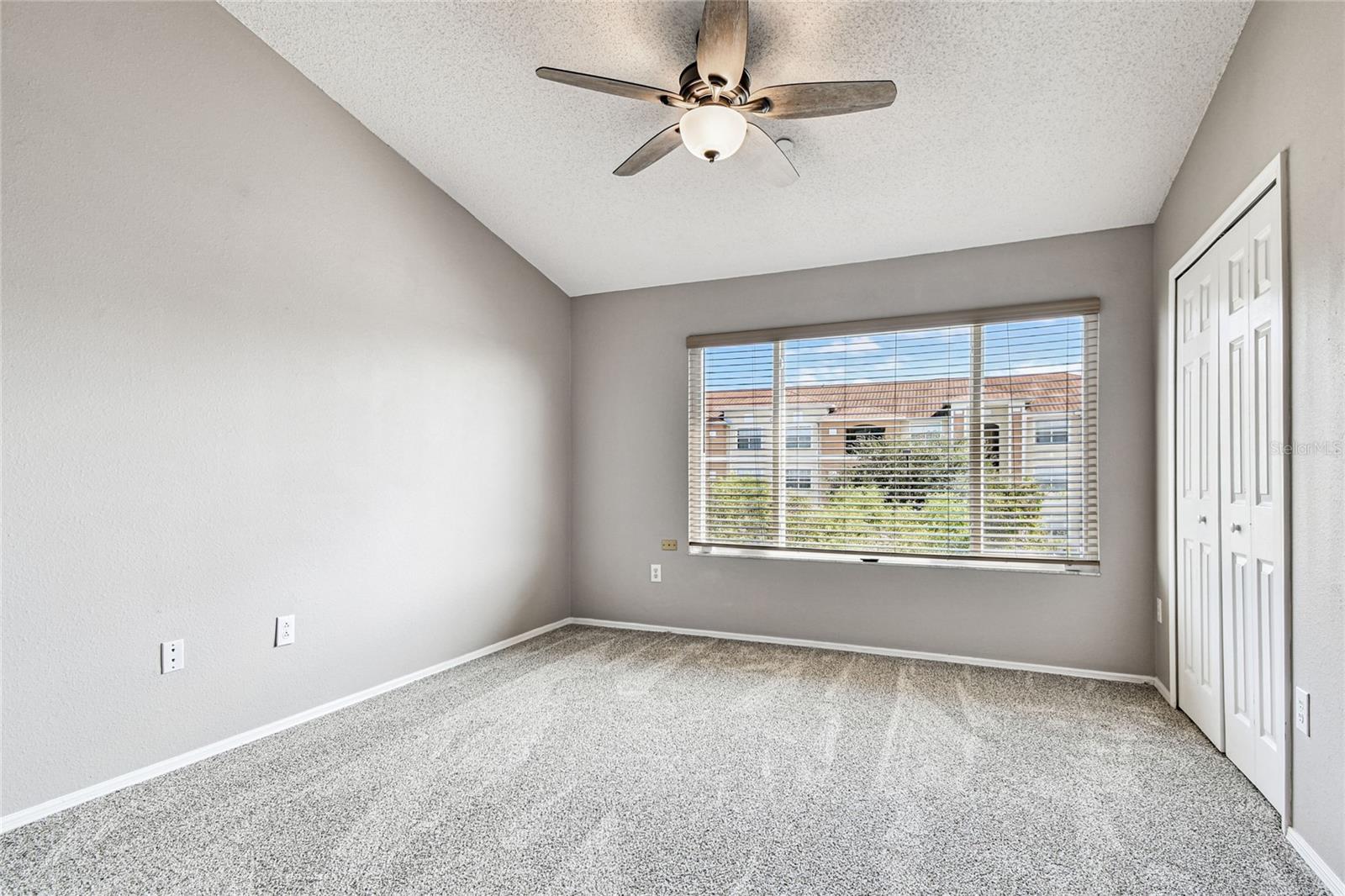 COUNTRYSIDE KEY - Residential