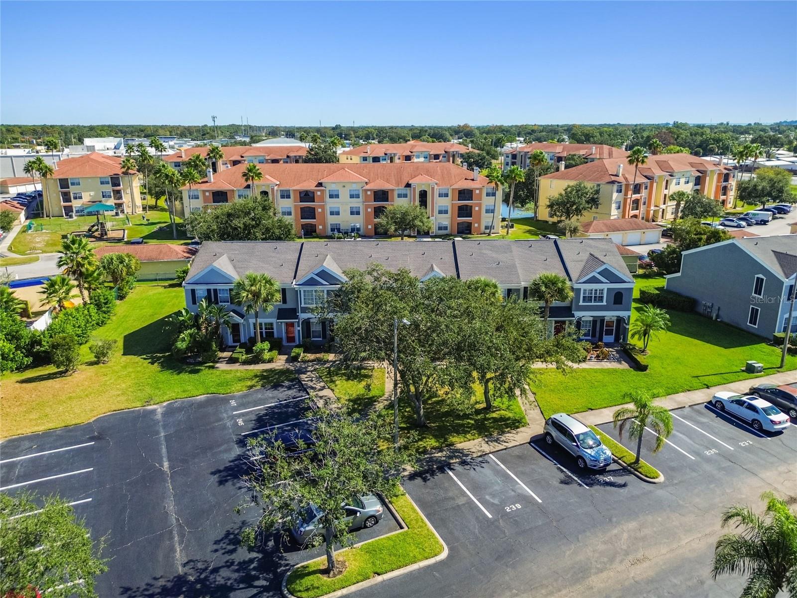 COUNTRYSIDE KEY - Residential