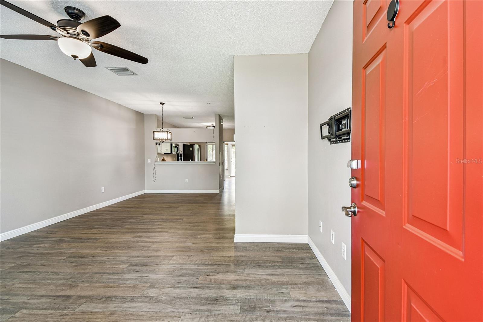 COUNTRYSIDE KEY - Residential