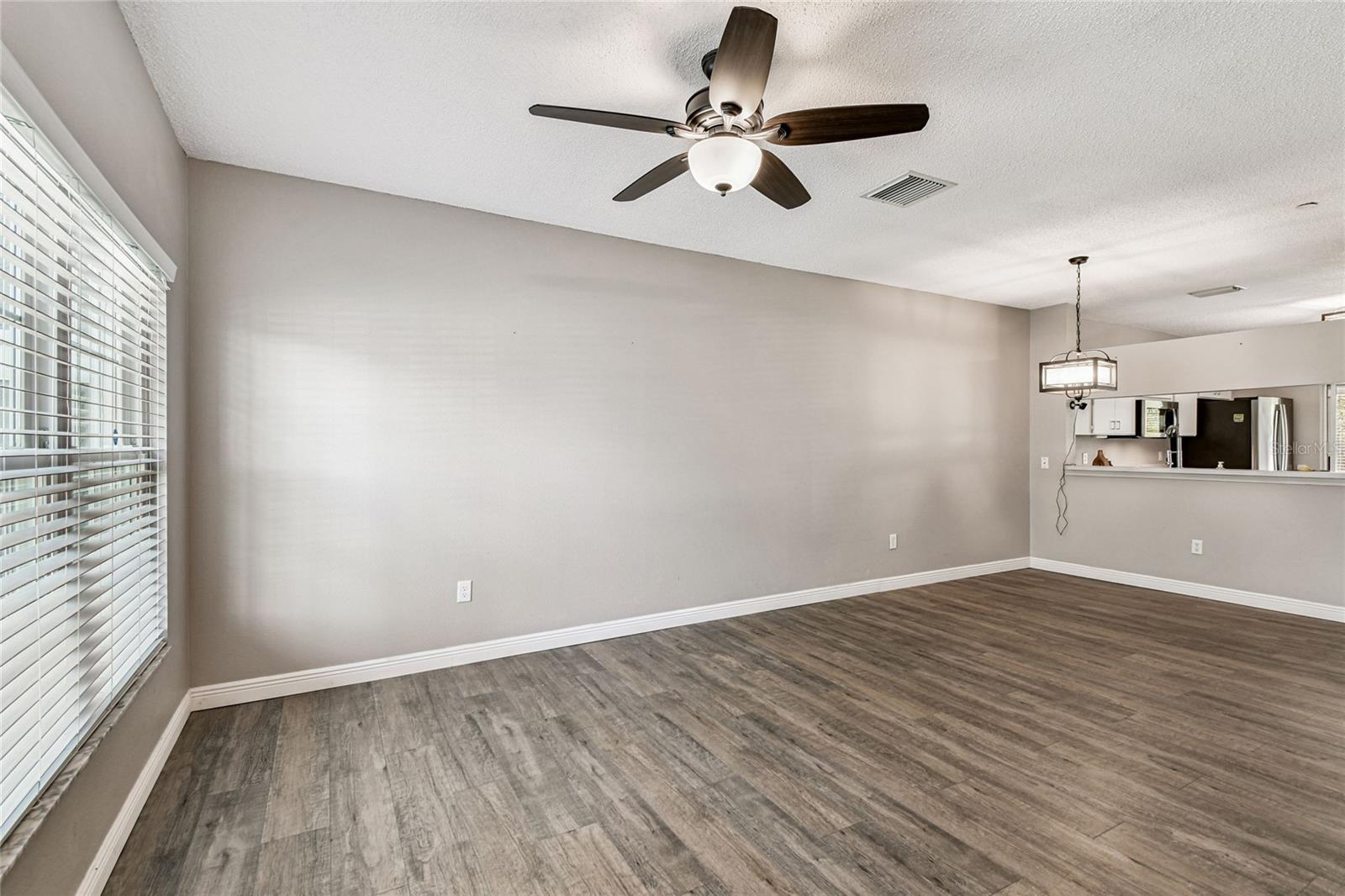 COUNTRYSIDE KEY - Residential