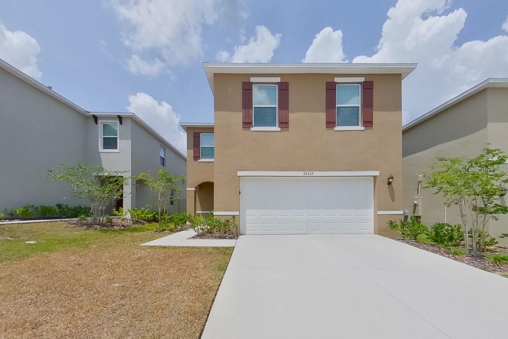 Welcome to Lake Griffin Reserve! This brand new single-family home in Leesburg offers 4 beds, 2.5 baths, a modern open floor plan, primary suite, granite countertops, fenced-in backyard, and two-car garage. A monthly $115 amenity fee includes lawncare. The neighborhood is located just 6 minutes from downtown Leesburg restaurants and 15 minutes from Lake Griffin State Park. Kairos Living is cat and dog friendly and is happy to provide long-term leases and 24/7 Emergency Maintenance! Please see last photo in reel for all applicable DISCLAIMERS. Visit our Kairos Living website to tour this home on your schedule with our "Self Tour" feature and apply today!
Please Note: The advertised rent amount covers the base rent only. Additional monthly charges include a $115.00 Amenity Fee (Smart Home and Lawn Care) and a $9.99 Utility Management Fee. Other charges, such as pet rent, may apply depending on your specific needs.