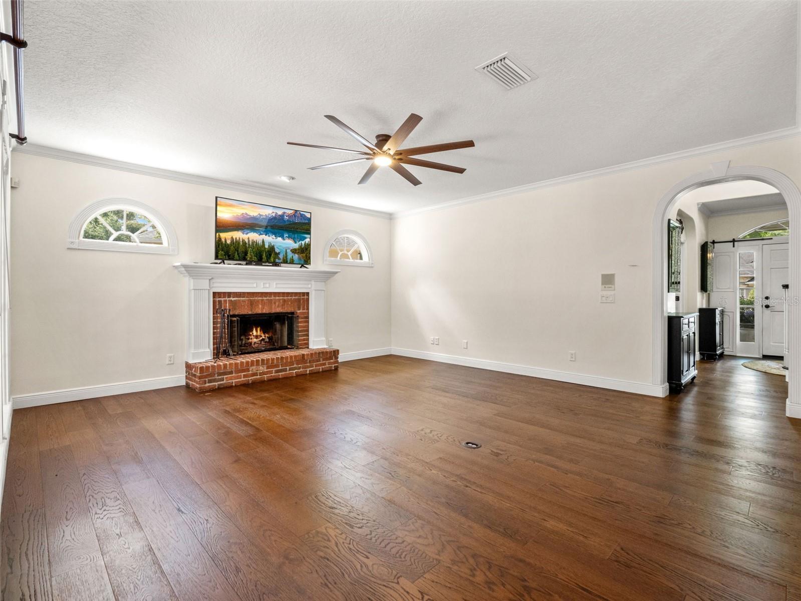 RIVER WALK - Residential
