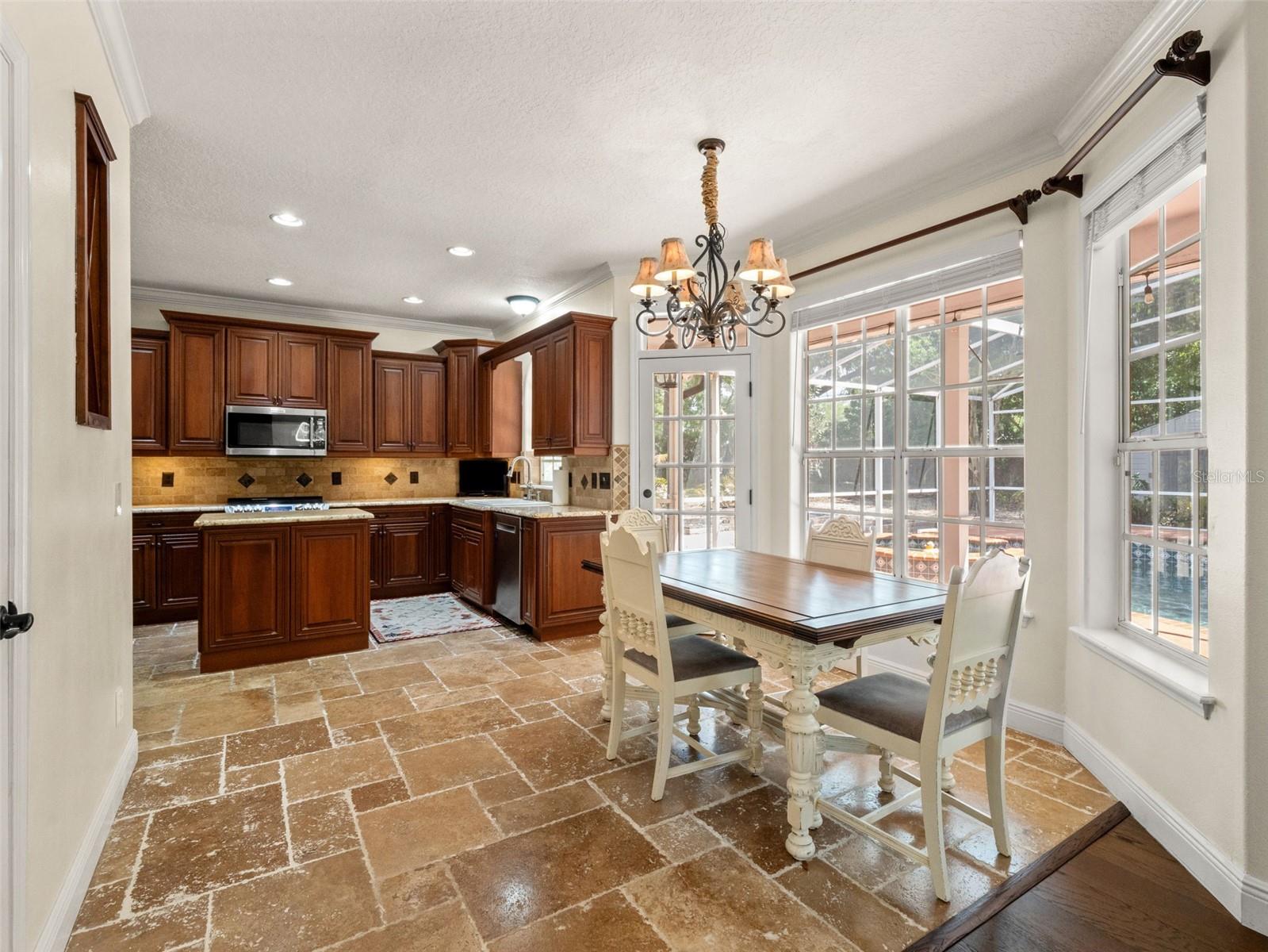 RIVER WALK - Residential