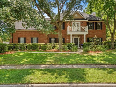 Photo of 515 W Palm Valley Drive, Oviedo, FL 32765 (MLS # O6402799)