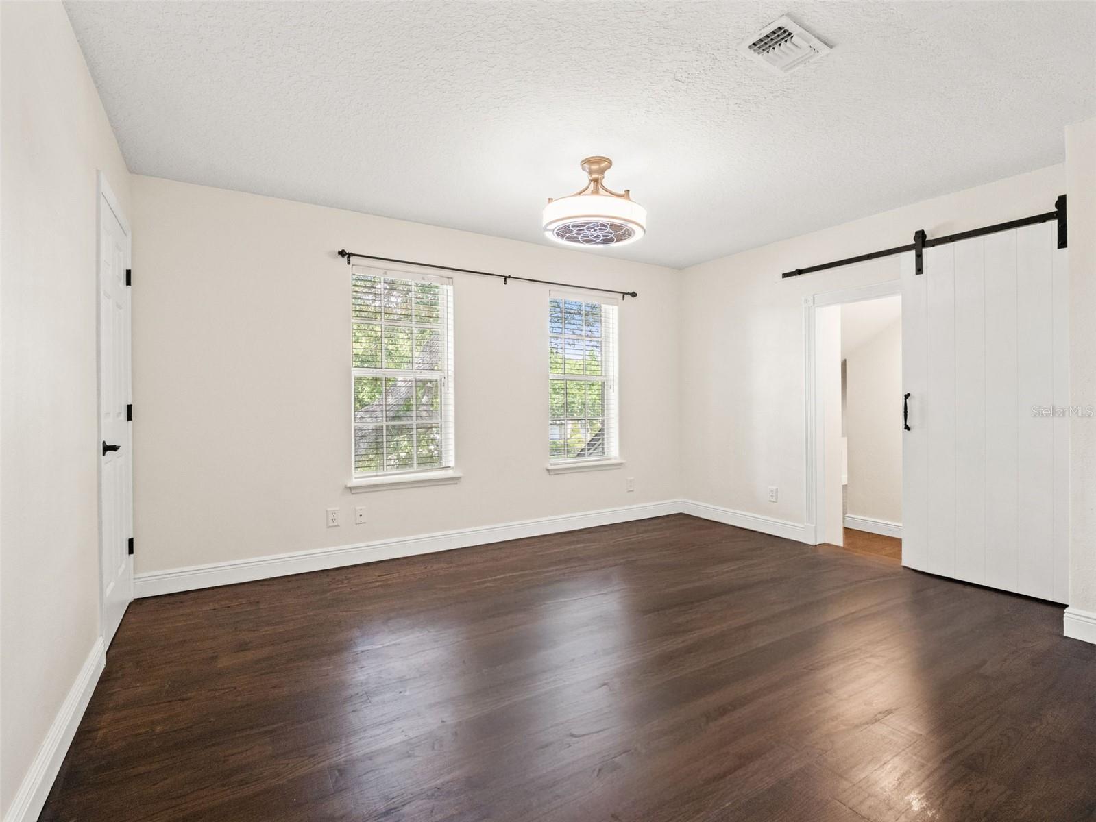 RIVER WALK - Residential