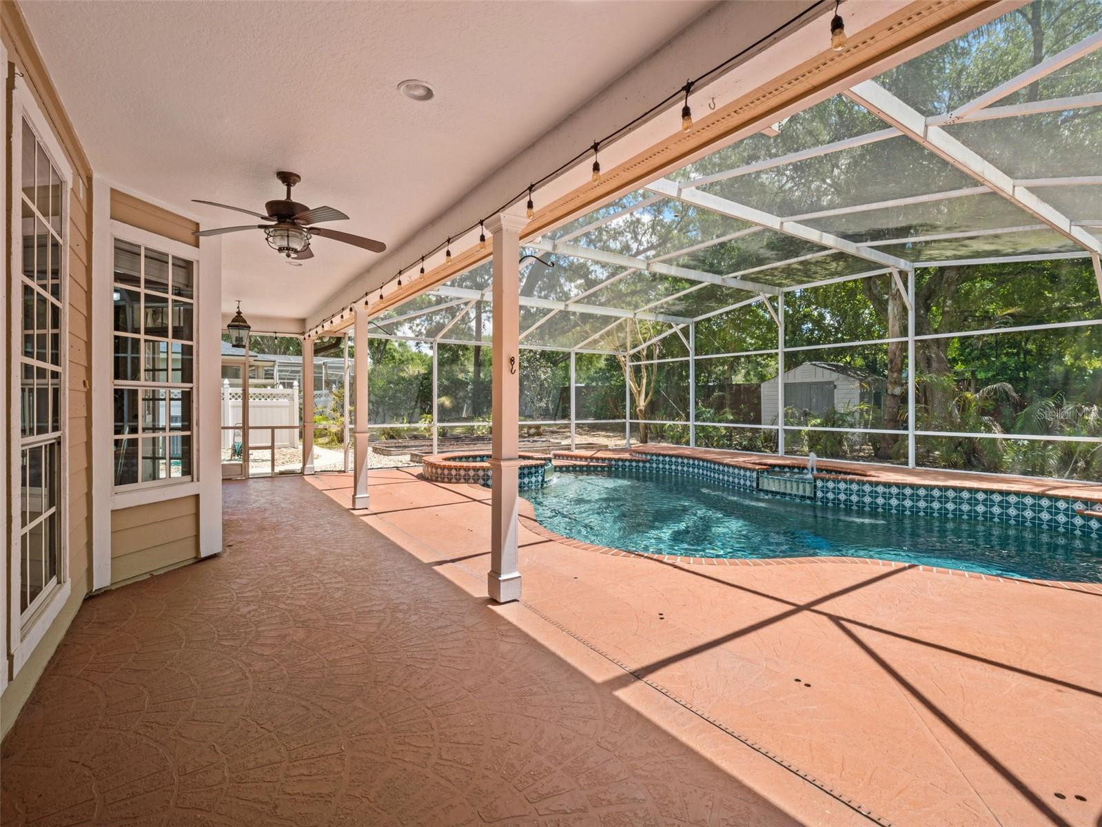 RIVER WALK - Residential