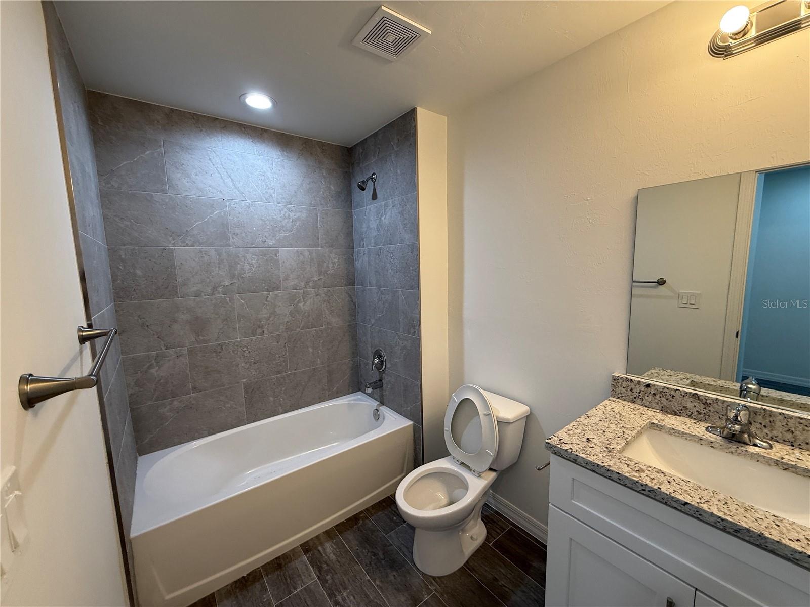 PORT CHARLOTTE SUB 52 - Residential Lease