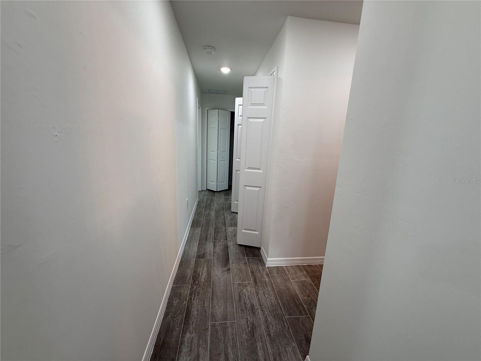 PORT CHARLOTTE SUB 52 - Residential Lease