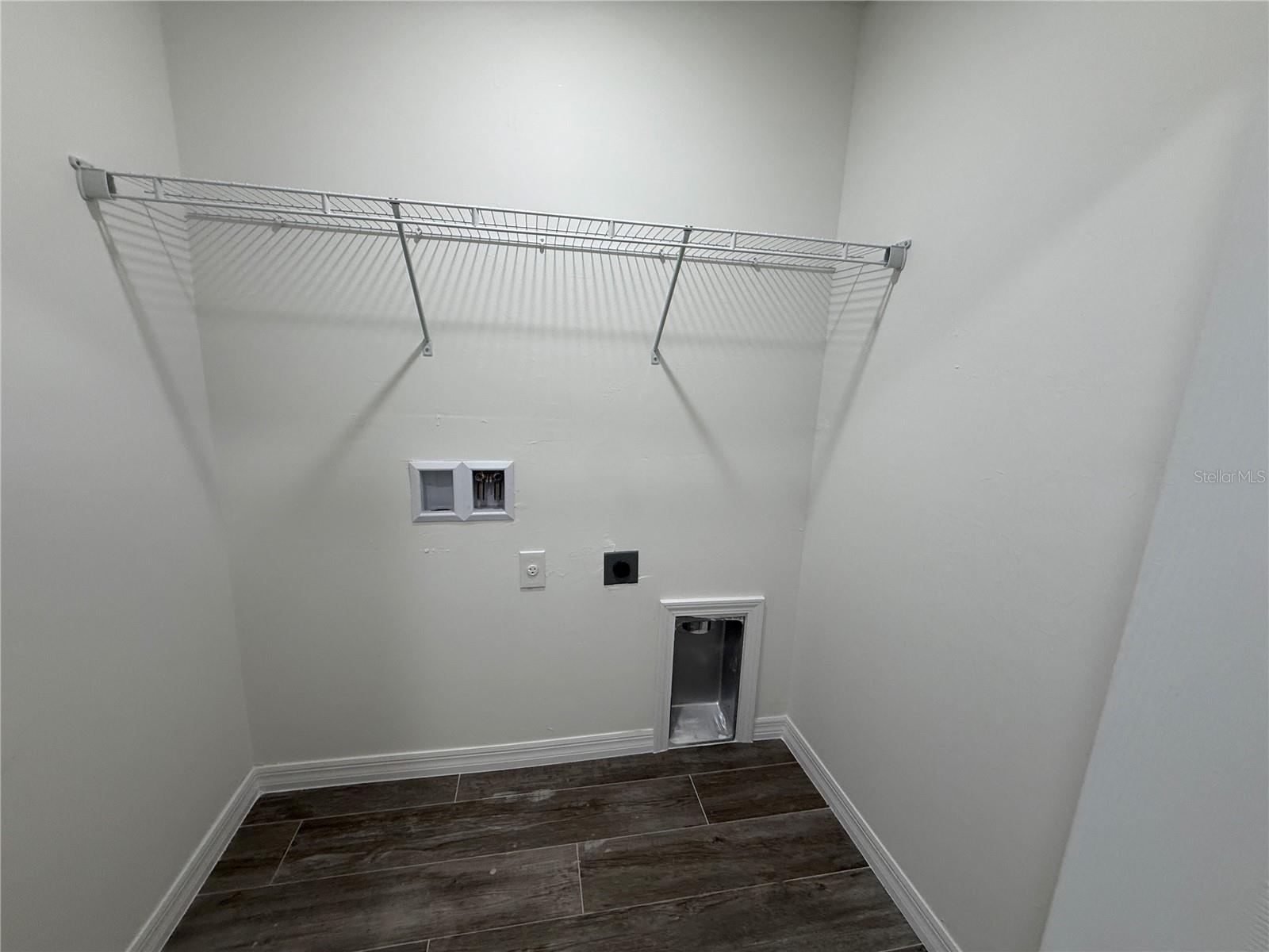 PORT CHARLOTTE SUB 52 - Residential Lease