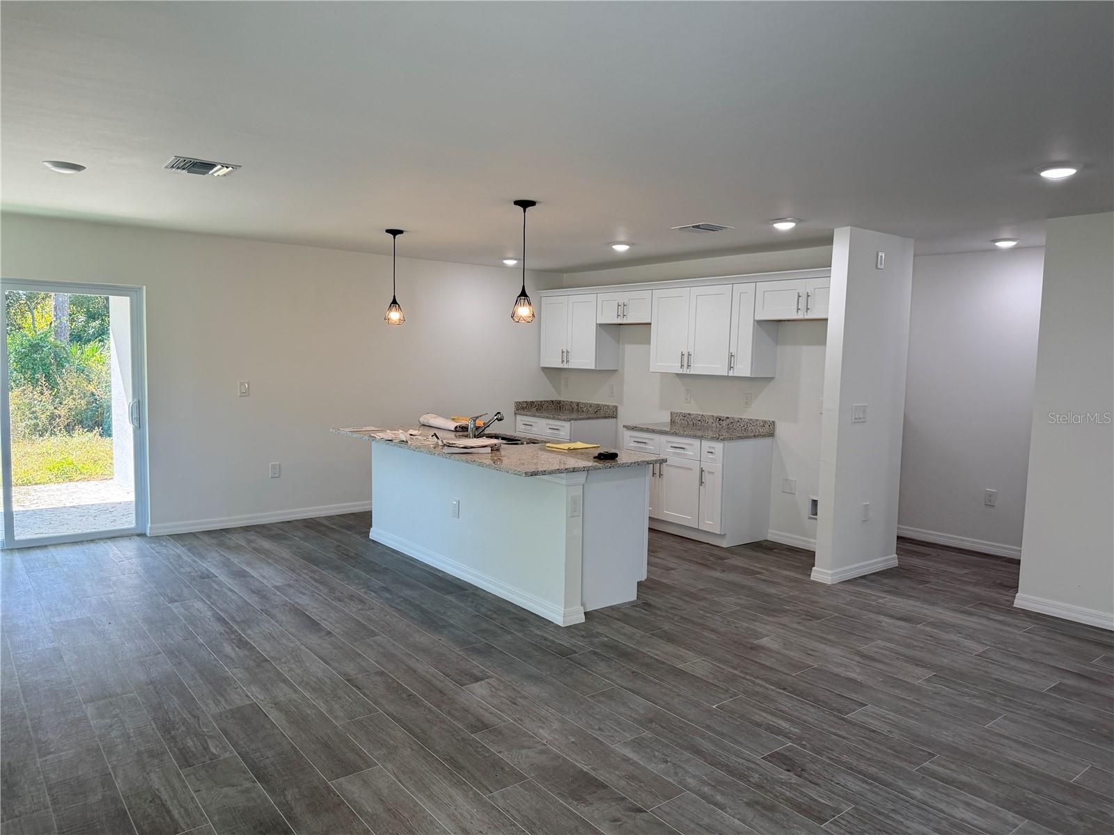 PORT CHARLOTTE SUB 52 - Residential Lease