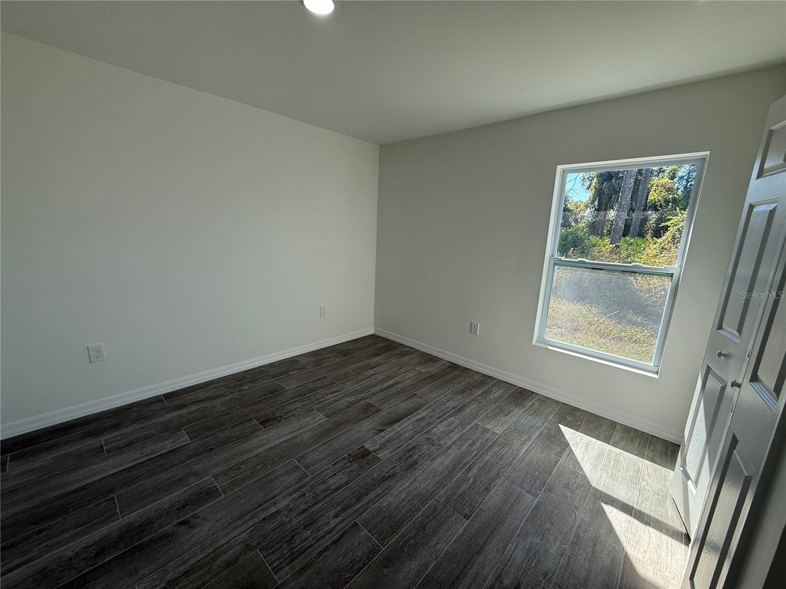 PORT CHARLOTTE SUB 52 - Residential Lease