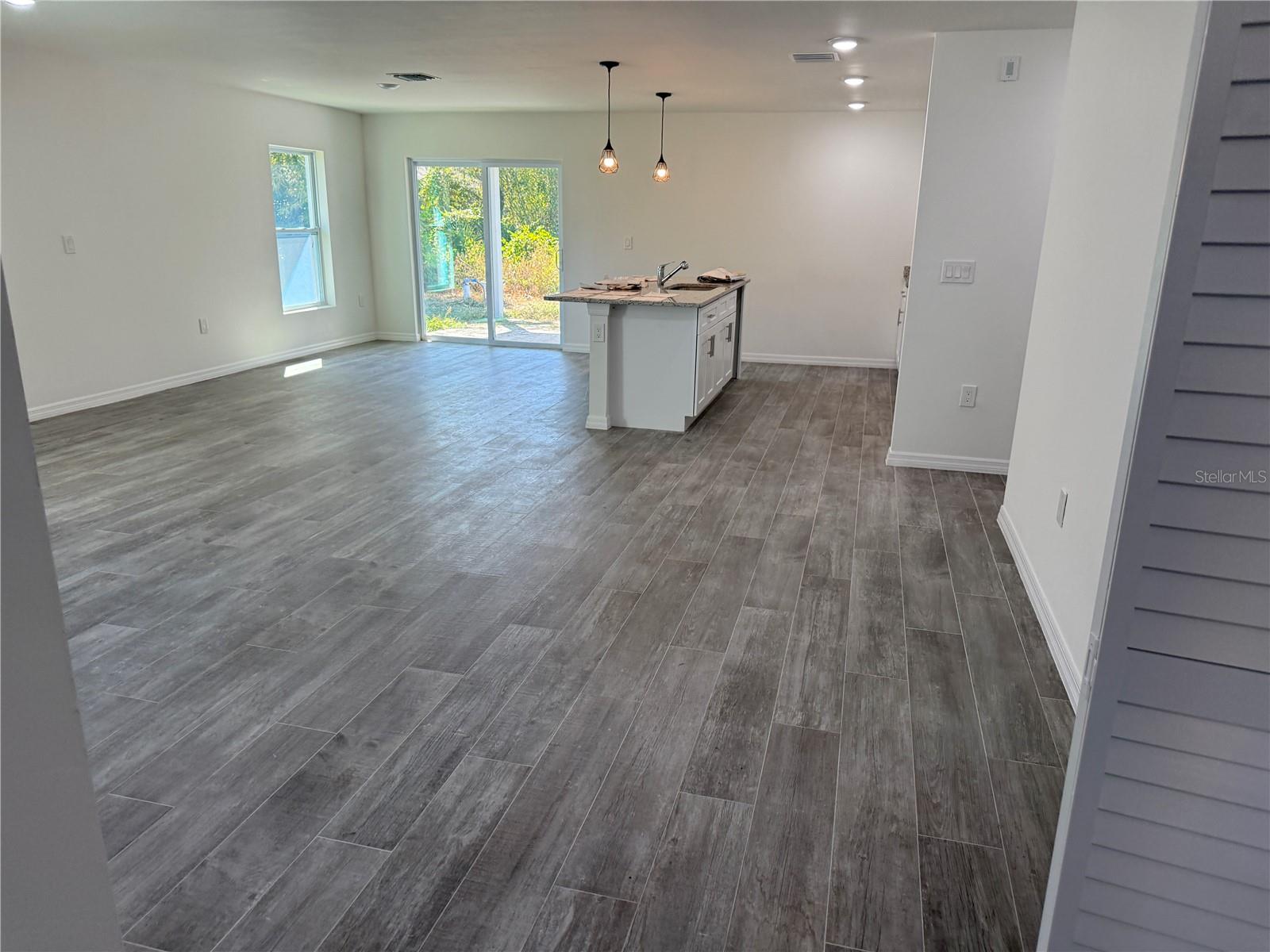 PORT CHARLOTTE SUB 52 - Residential Lease