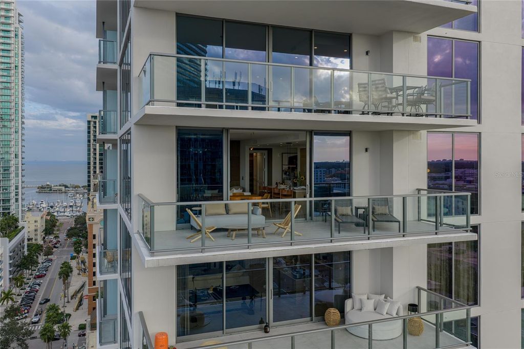 Photo of 275 1st Avenue S #1701, St Petersburg, FL 33701 (MLS # TB8492292)