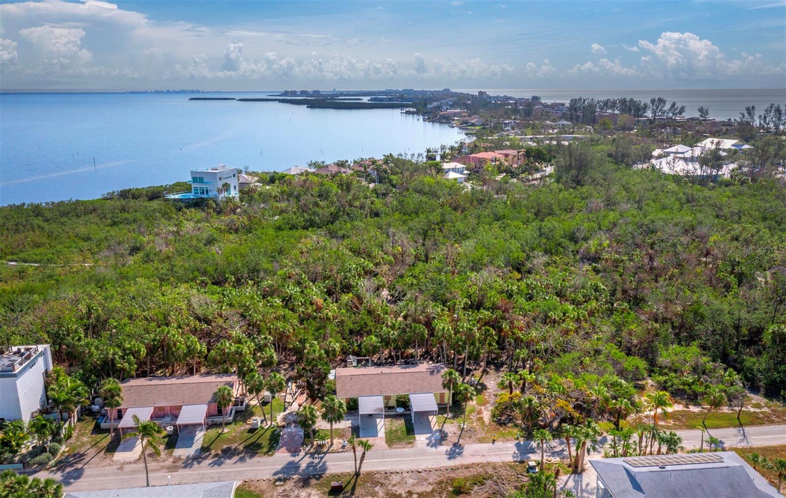 BAILEY-DOBSON - Land