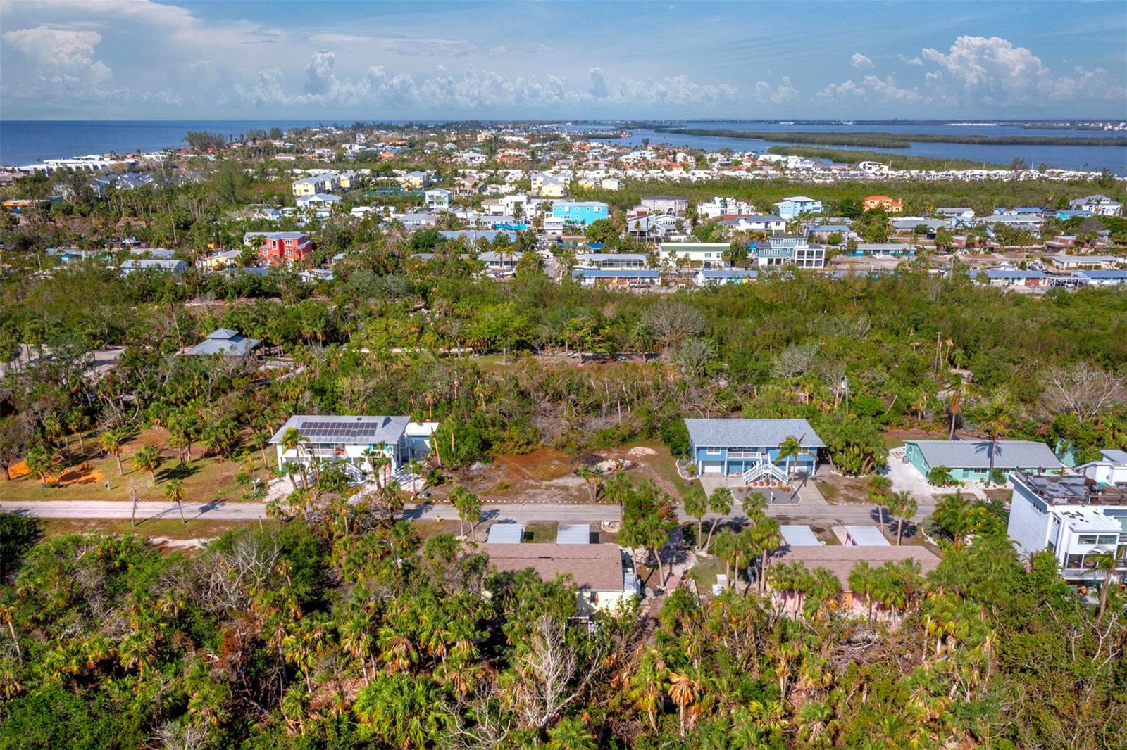 BAILEY-DOBSON - Land