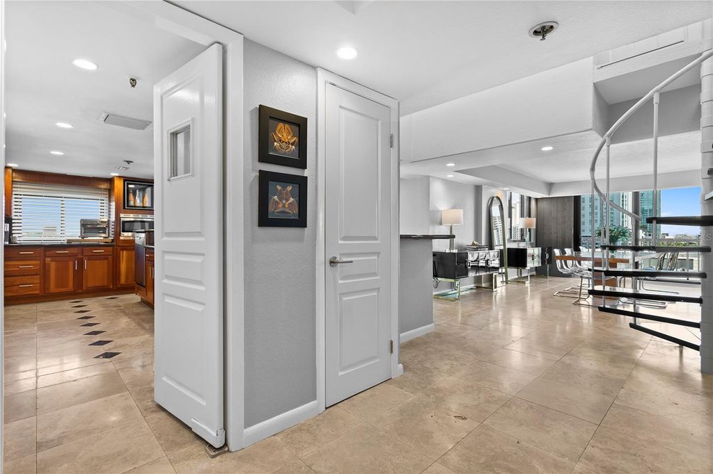 Photo of 201 W Laurel Street #1006, Tampa, FL 33602 (MLS # TB8440863)