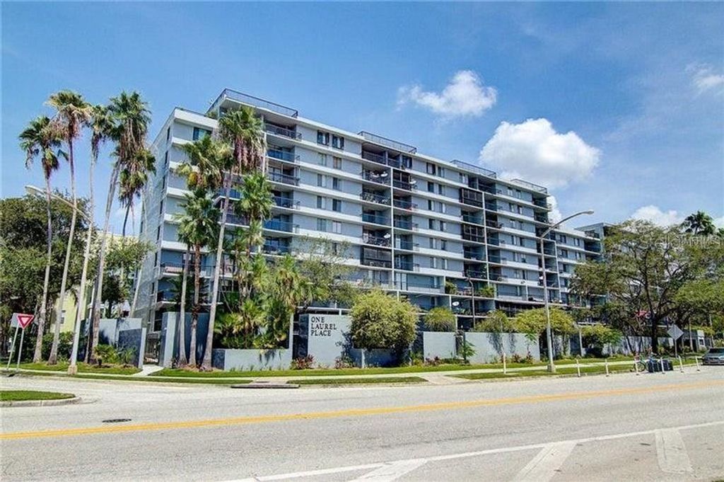 Photo of 201 W Laurel Street #1006, Tampa, FL 33602 (MLS # TB8440863)