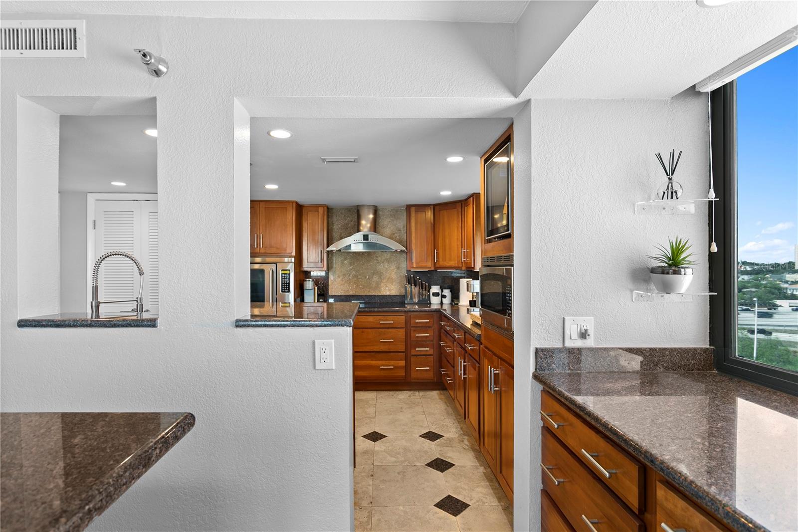 ONE LAUREL PLACE A CONDO - Residential