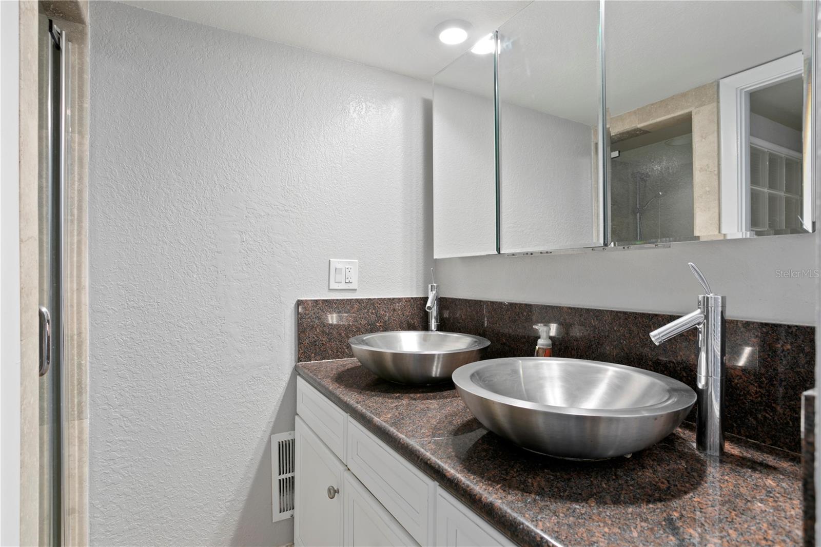 ONE LAUREL PLACE A CONDO - Residential