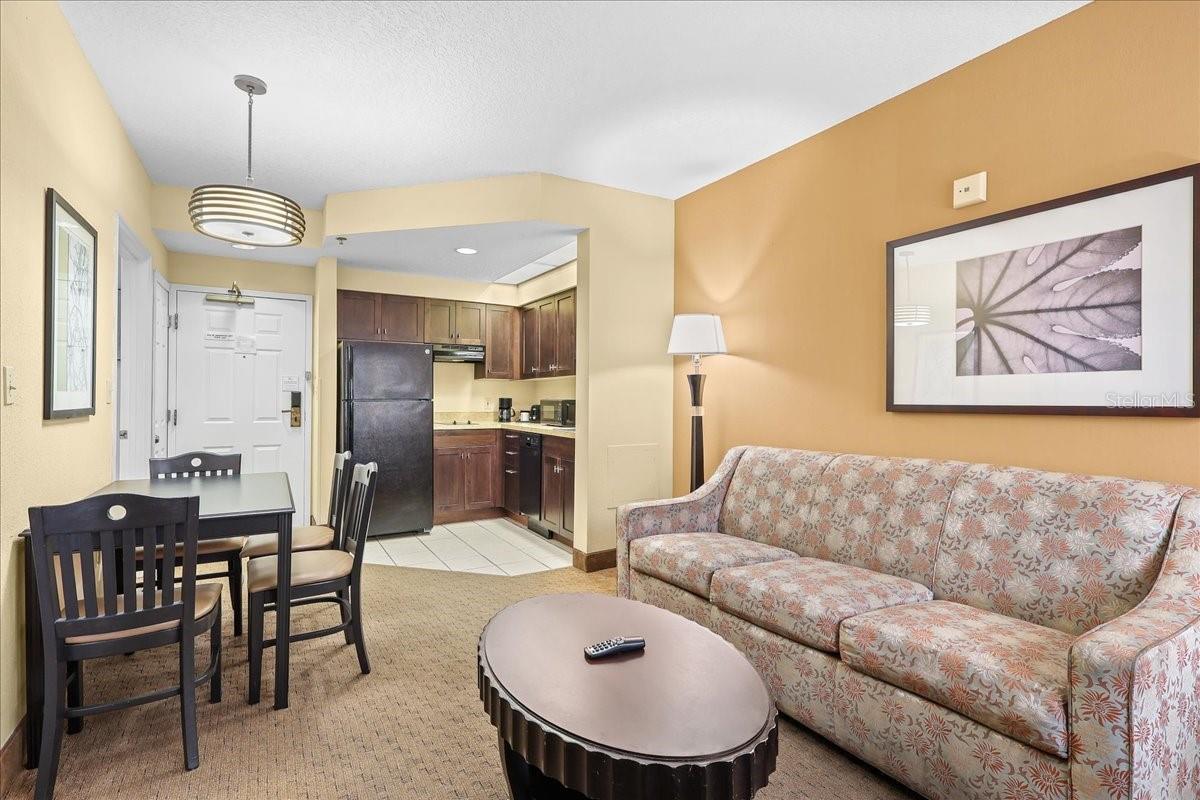 STAYSKY SUITES - Residential