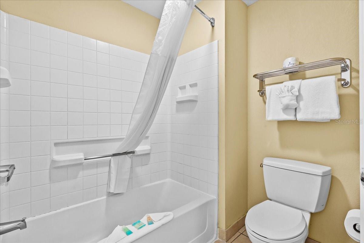 STAYSKY SUITES - Residential